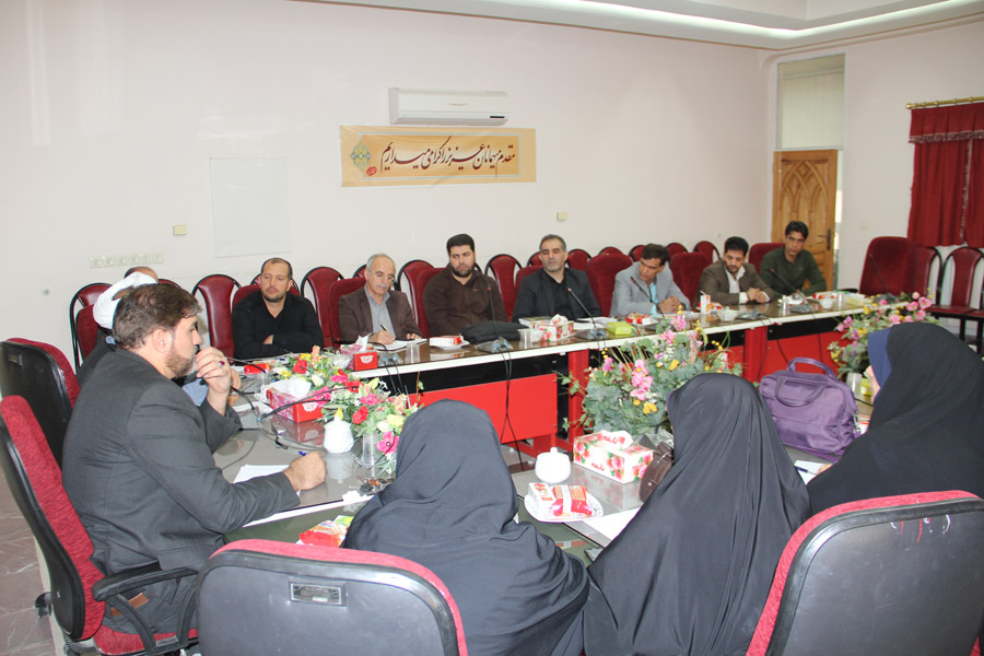 آغاز نشست دبیران اجرایی جشنوارههای هفته قرآن و عترت لرستان + عکس آغاز نشست دبیران اجرایی جشنوارههای هفته قرآن و عترت لرستان + عکس