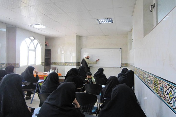 دوره آموزشی مهارت‌های ارتباطی همسران و فرزند پروری برگزارشد