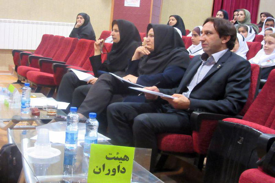رقابت قصه‌گویان لرستان درنوزدهمین جشنواره قصه‌گویی + عکس