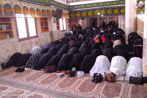 مراسم عزاداری امام رضا (ع) در حرم حضرت زینب اصفهان
