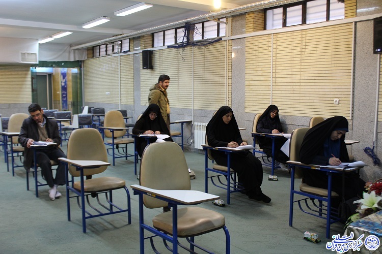 گزارش تصویری/برگزاری نهمین دوره آزمون تفسیر قرآن «نورالهدی» در شهرکرد
