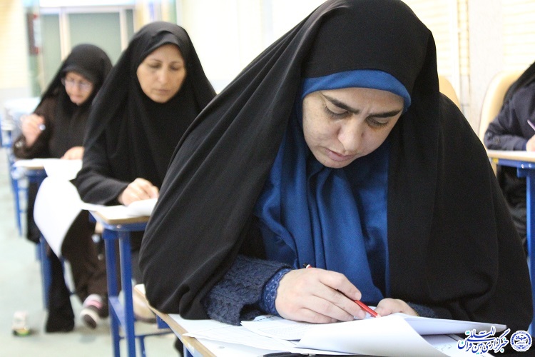 گزارش تصویری/برگزاری نهمین دوره آزمون تفسیر قرآن «نورالهدی» در شهرکرد