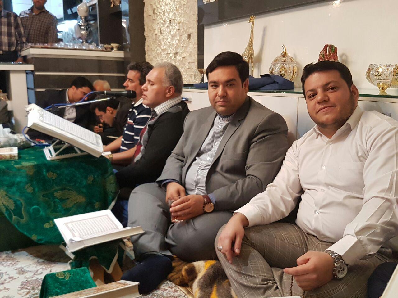 جلسهی محبان عترت(ع) در مشهد (حامد علیزاده، محمد جواد حسینی، جواد پناهی طوسی) جلسهی محبان عترت(ع) در مشهد (حامد علیزاده، محمد جواد حسینی، جواد پناهی طوسی)