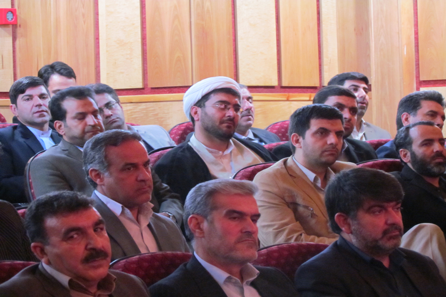 برگزاری اجلاس استانی نماز در لرستان + عکس