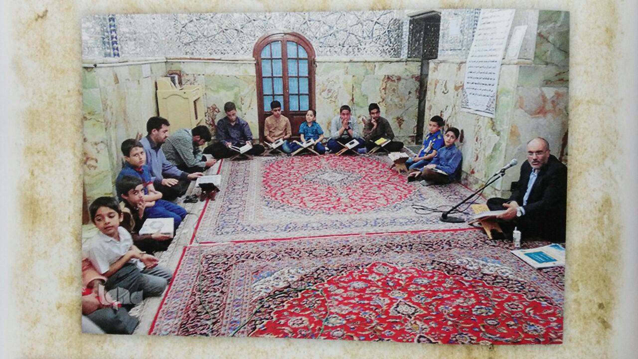 تلاش برای تبدیل بقاع متبرکه به قطب فرهنگی/ آستان شیخ صدوق میزبان قرآن‌آموزان