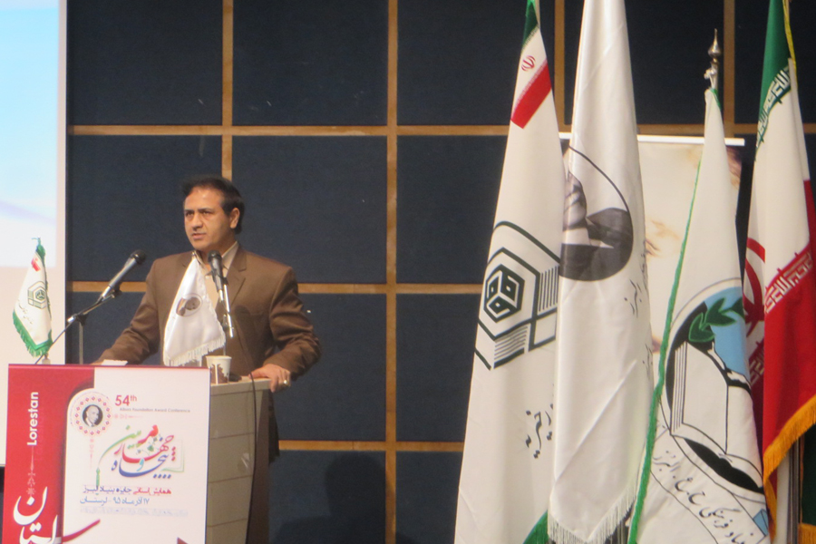 تجلیل از 101 دانش‎آموز نخبه لرستان + عکس