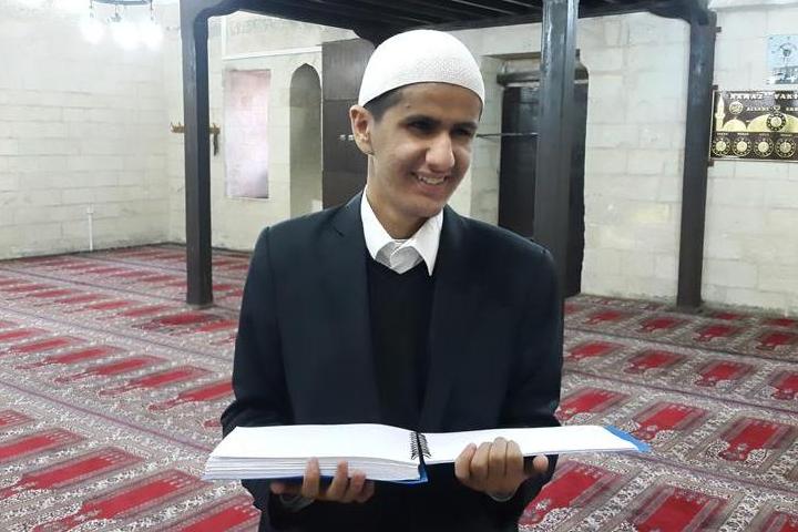 سه روشندلی که حافظ قرآن شدند / در حال تکمیل