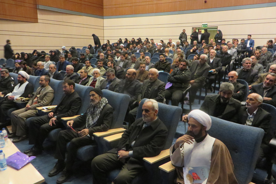 برگزاری کنگره «شعر عاشورایی» در لرستان + عکس