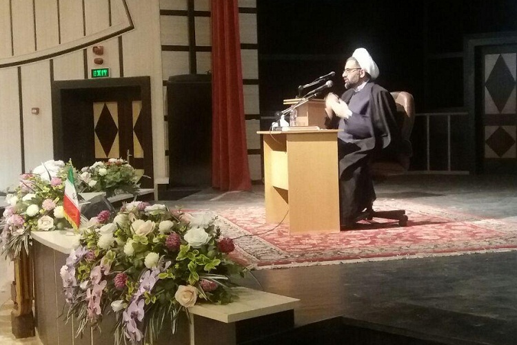 گزارش تصویری از همایش « فقه حکومتی و فقه نظام‌ساز» در دانشگاه سیستان وبلوچستان