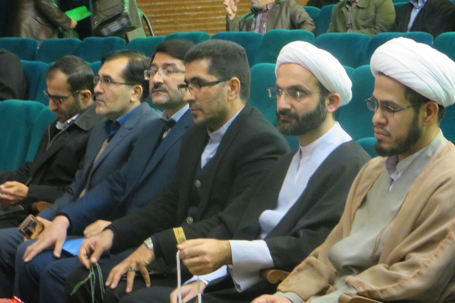برگزاری همایش «سبک زندگی، زمینه‌سازان ظهور» در خرم‌آباد + عکس