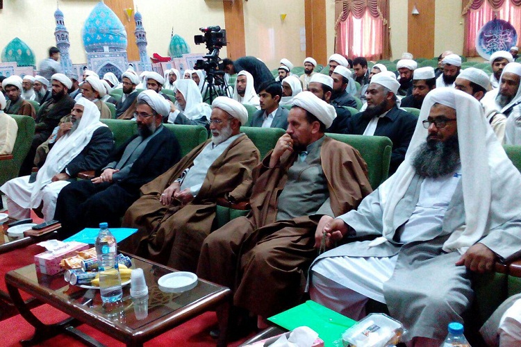 گزارش تصویری از نشست علما و چهره‌های تقریبی شیعه و اهل سنت در زاهدان