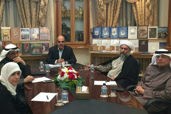 سمینار «وحدت اسلامی؛ گزینه راهبردى امت» در کویت + عکس
