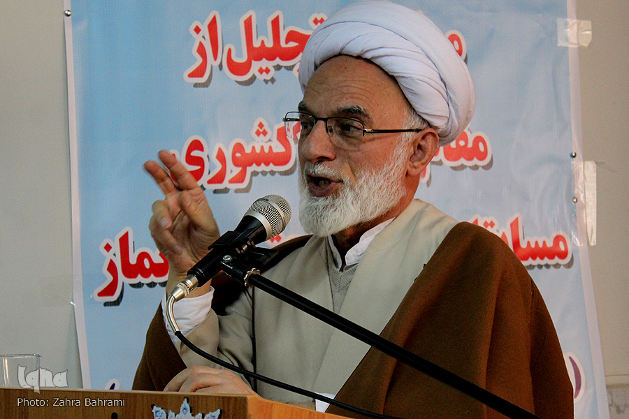 گزارش تصویری تجلیل از مقام‌آوران دختر مسابقات قرآن دانش‌آموزی-اراک