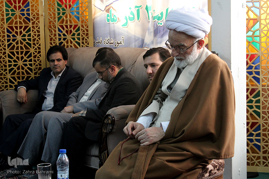 گزارش تصویری تجلیل از مقام‌آوران دختر مسابقات قرآن دانش‌آموزی-اراک