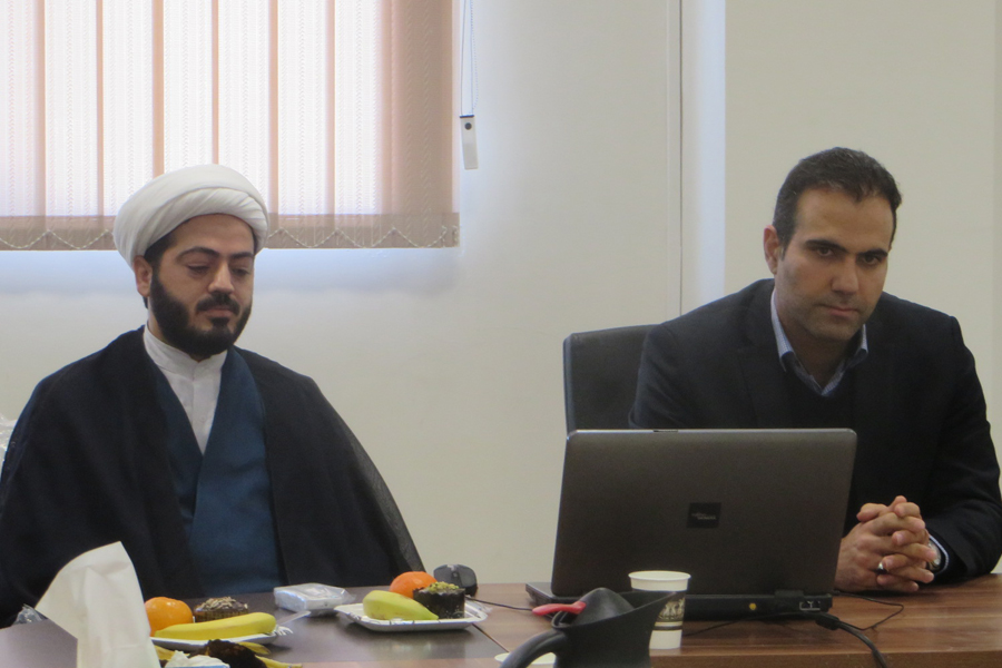 برگزاری نشست هم‌اندیشی وحدت حوزه و دانشگاه در لرستان + عکس