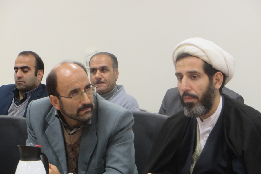 برگزاری نشست هم‌اندیشی وحدت حوزه و دانشگاه در لرستان + عکس