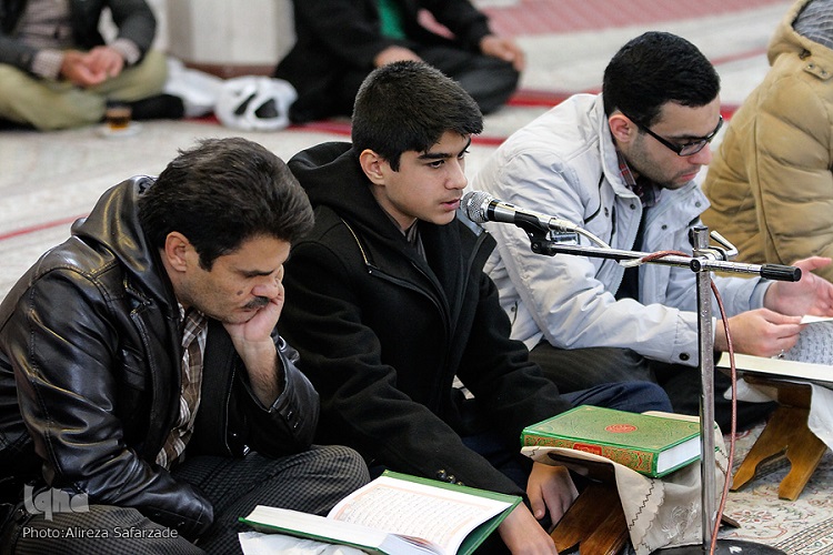 محفل قرآنی جامعه قاریان و حافظان قرآن افغانستان محفل قرآنی جامعه قاریان و حافظان قرآن افغانستان