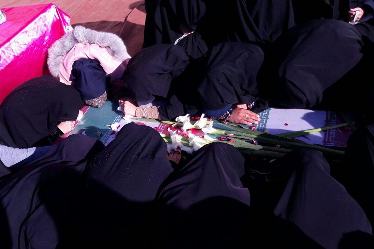 گزارش تصویری از وداع دانشجویان بسیجی زاهدان با شهدای گمنام