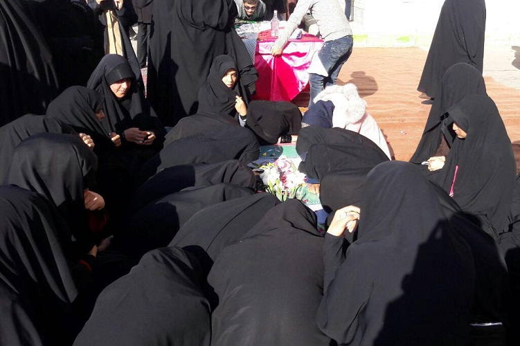 گزارش تصویری از وداع دانشجویان بسیجی زاهدان با شهدای گمنام