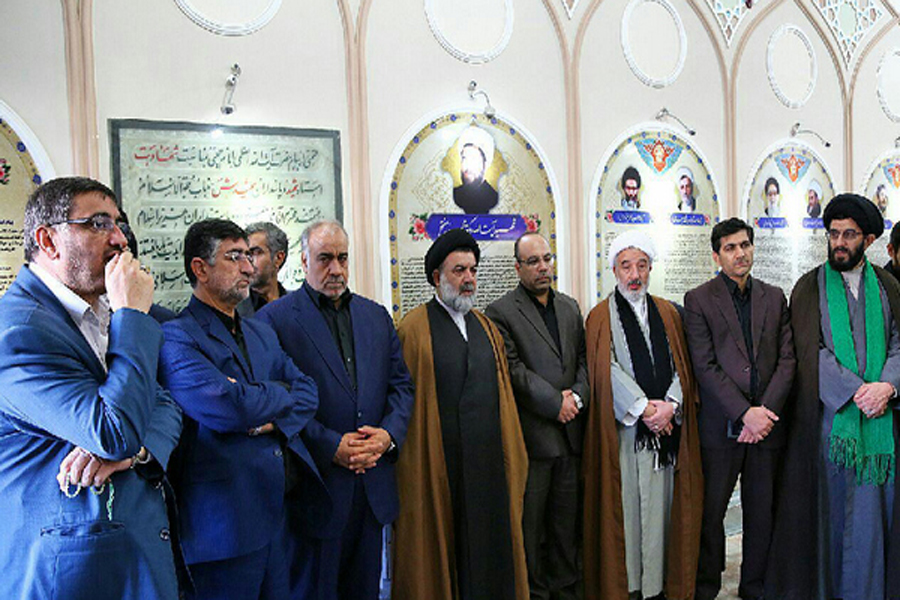 تشییع پیکر آیت‌الله شاهرخی در قم + عکس