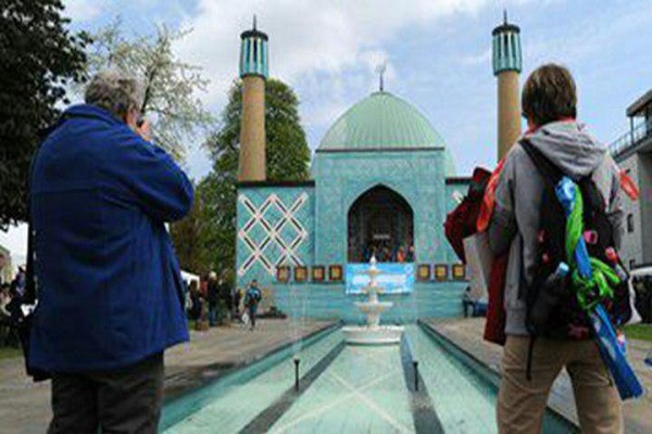 انتقاد از گزارش شبکه آلمانی درباره مساجد
