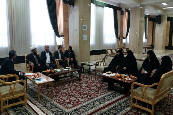 ارائه برنامه‌های سال جدید در جلسه مدیران مؤسسات شهرستان فردیس