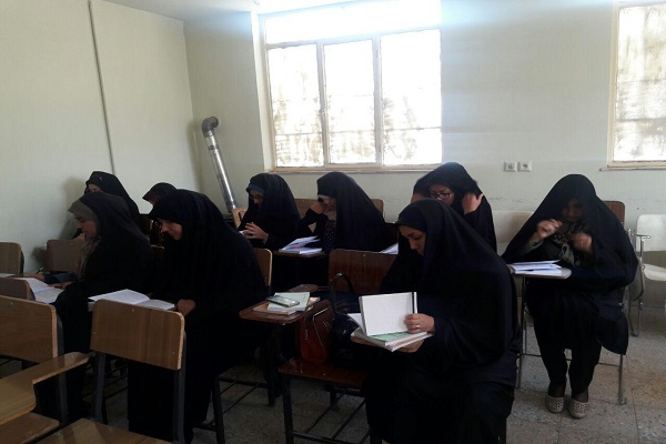 نخستین جلسه تربیت مربی قرآن پیش دبستانی برگزار شد