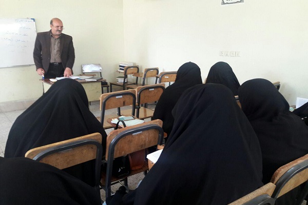 نخستین جلسه تربیت مربی قرآن پیش دبستانی برگزار شد