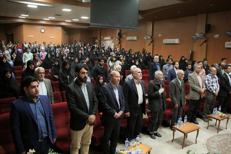 تكریم «پدران آسمانی» در سالروز ولادت ولایت/ فرزندان شهدا در ایثارگری هم راه پدرشان را ادامه می‌دهند