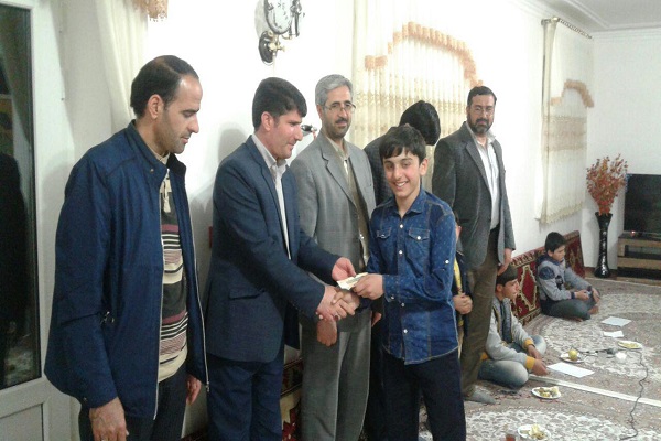 تلاوت قرآن‌آموزان مؤسسه آل یاسین سجاس در محفل قرآنی