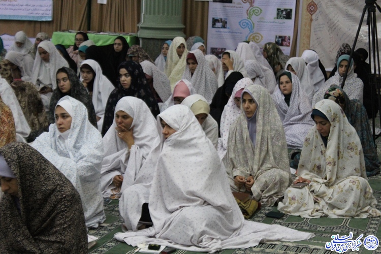 دیدار نماینده ولی فقیه در چهارمحال و بختیاری با دانشجویان معتکف دانشگاه شهرکرد