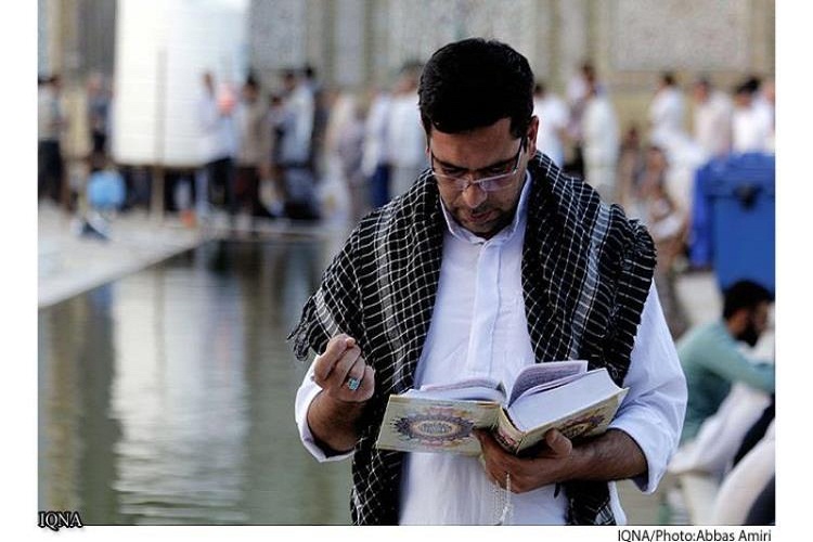 علت حضور گسترده جوانان در اعتكاف چیست/ معتكفان جوان از ایام خودسازی می‌گویند