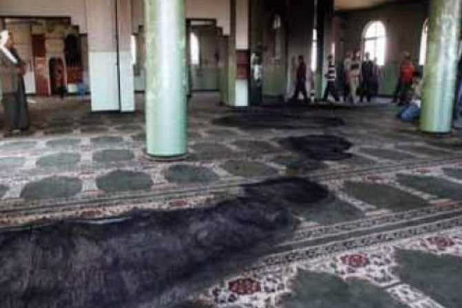 دلیل عجیب نمازگزار برای سوزاندن امام جماعت!