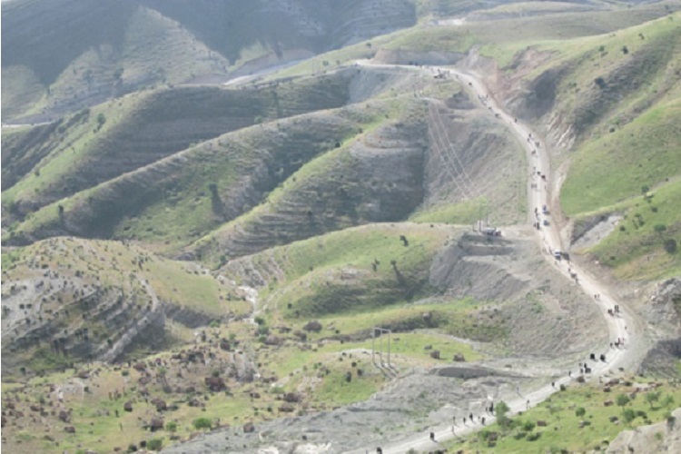 تصویر هوایی مسیر صعود به بازی‌دراز