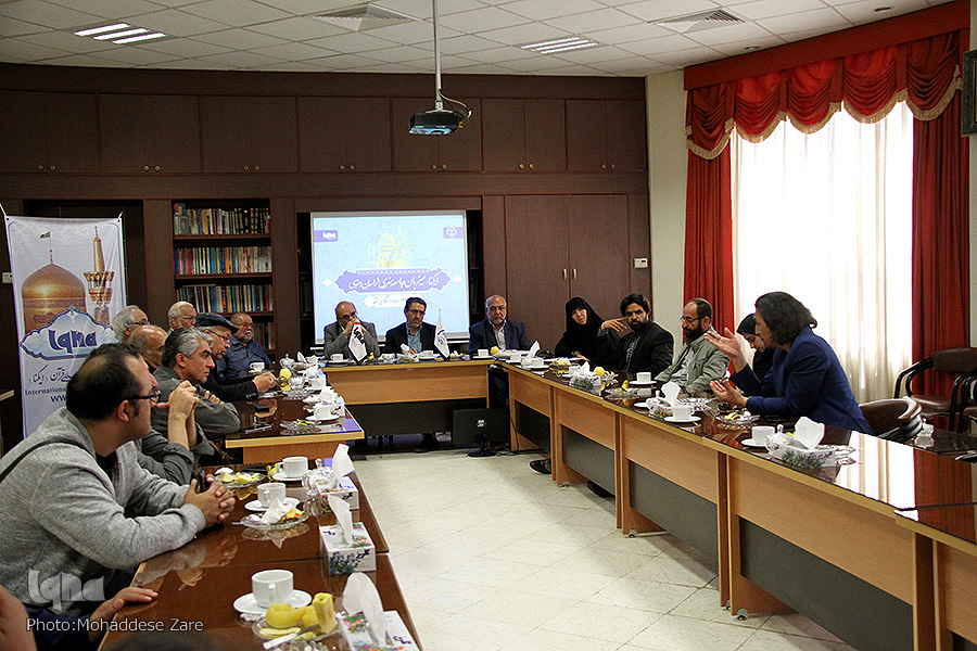 گزارش ایکنا از دیدار جامعه هنری خراسان رضوی؛