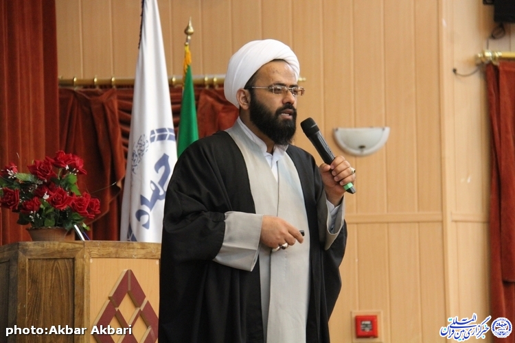 برگزاری همایش دانشجویی تدبر در قرآن در دانشگاه شهرکرد