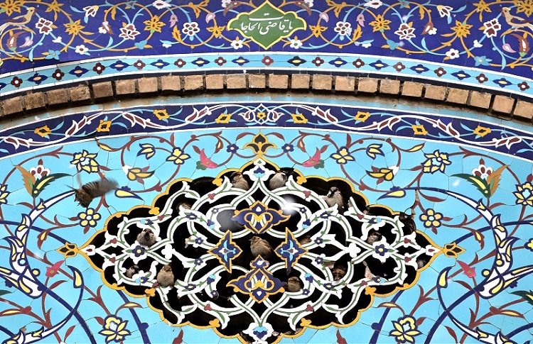 سلسله سالها در حرم کبریا سلسله سالها در حرم کبریا