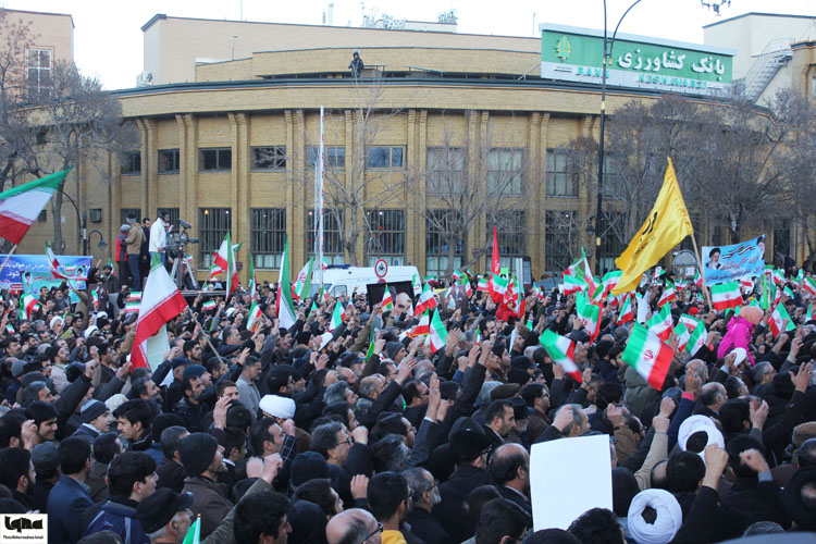 تجمع اعتراض آمیز مردم همدان در پی محکومیت حوادث اخیر