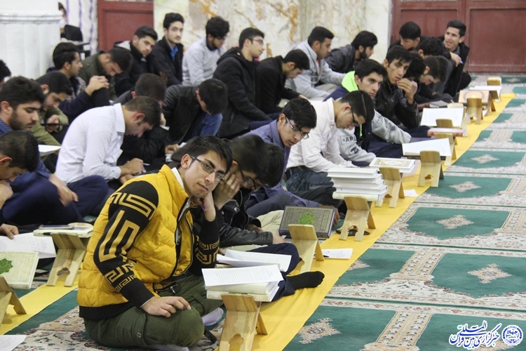 گزارش تصویری محفل انس با قرآن در شهرکرد