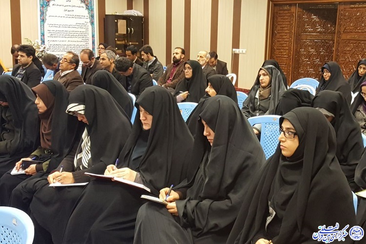 حضور 65 مربی کنگاوری در دوره آموزشی سبک زندگی قرآنی