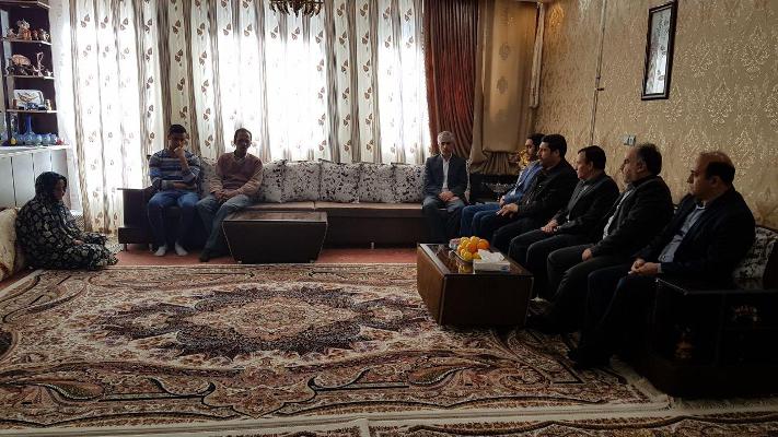 دیدار مدیرکل تعاون لرستان با دو خانواده خدمه کشتی نفتکش حادثه&zwnj;دیده