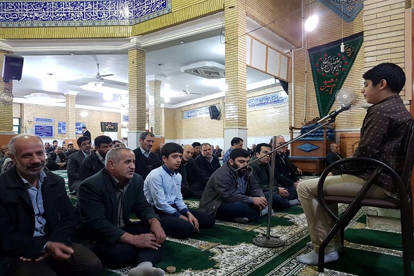 تلاوت نوجوانان راه یافته به مسابقات شوق تلاوت در محفل قرآنی