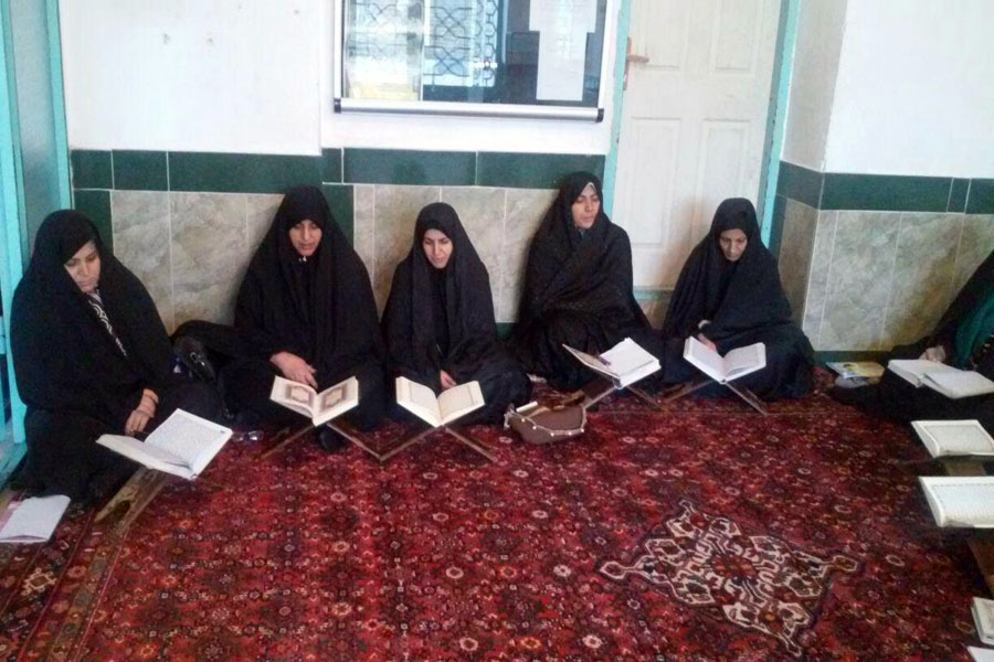 گزارش تصویری جلسات قرآن خانگی خرم&zwnj;آباد/دی ماه 96