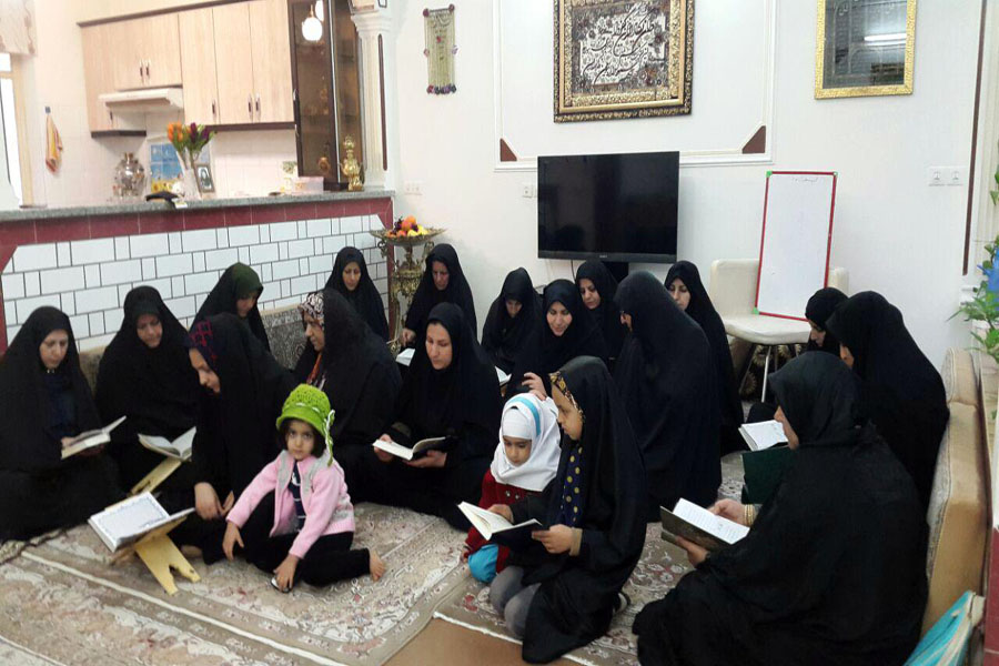 گزارش تصویری جلسات قرآن خانگی خرم&zwnj;آباد/دی ماه 96