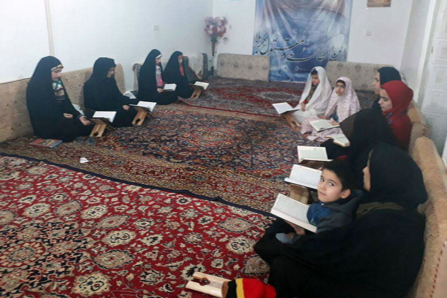 گزارش تصویری جلسات قرآن خانگی خرم&zwnj;آباد/دی ماه 96