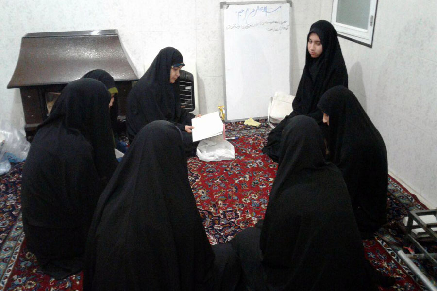 گزارش تصویری جلسات قرآن خانگی خرم&zwnj;آباد/دی ماه 96