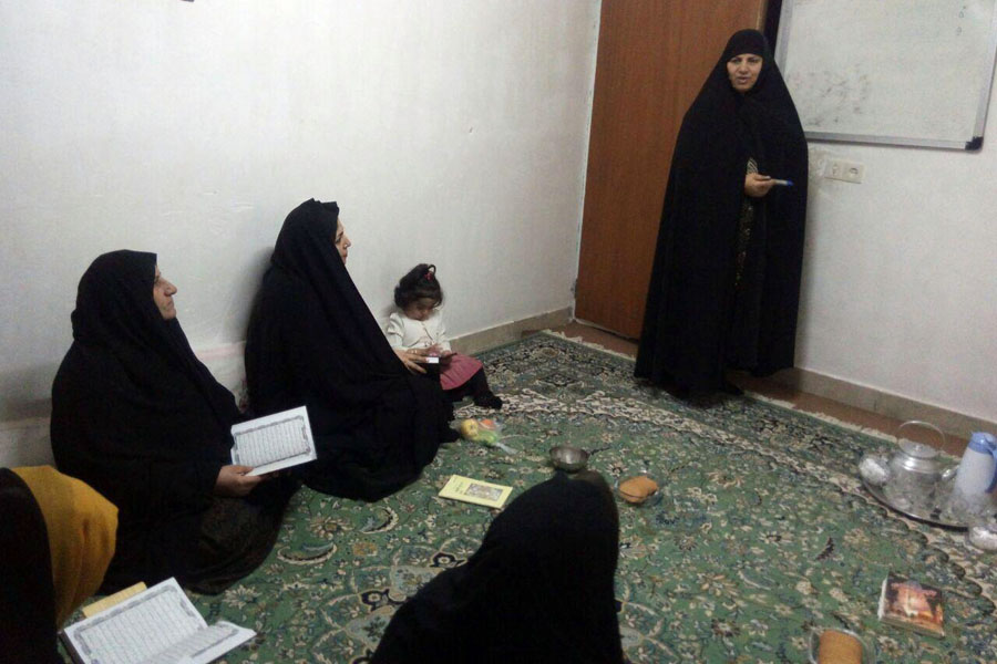 گزارش تصویری جلسات قرآن خانگی خرم&zwnj;آباد/دی ماه 96