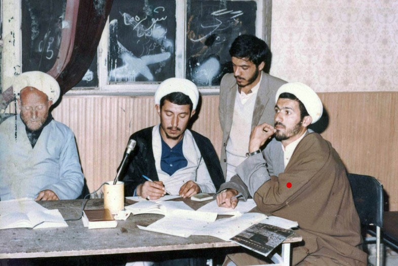 پنجشنبه///عامل به قرآن باشید