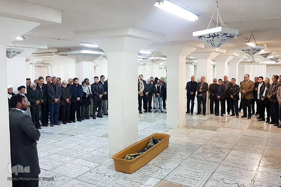 پیکر پیشکسوت قرآن در حرم رضوی آرام گرفت