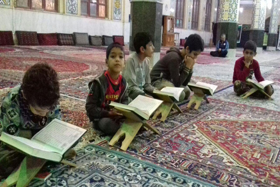 آموزش قرآن در مناطق محروم خرمآباد + عکس آموزش قرآن در مناطق محروم خرمآباد + عکس